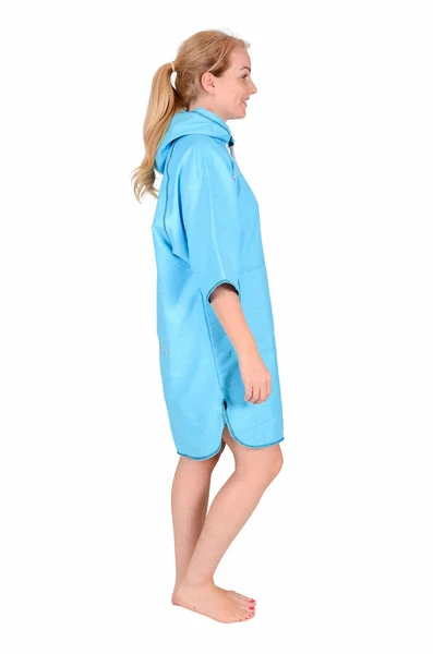 Charlie McLeod - Poncho Driathlon Turquoise - Image 2